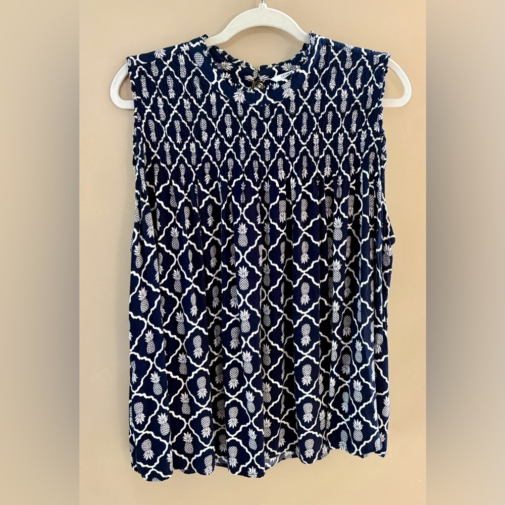 Crown & Ivy 3X Navy Blue Pineapple-Print Sleeveless Top